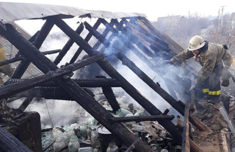 В Запорожской области в результате ЧП обвалилась крыша дома (ФОТО)