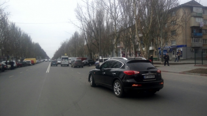 В Запорожской области автоледи влетела в легковушку (ФОТО)