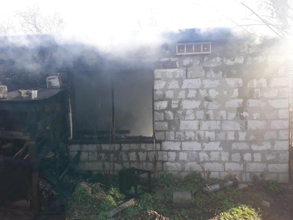 В Запорожье горел жилой дом: есть пострадавшие (ФОТО)