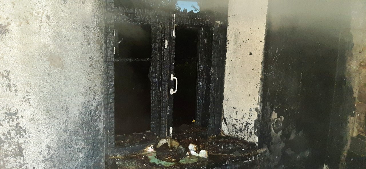 В Запорожской области сгорел жилой дом: подробности (ФОТО)