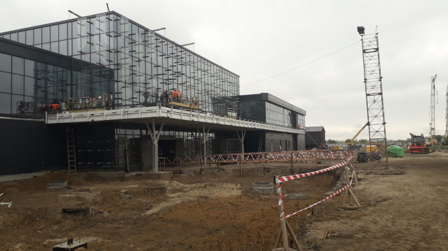 В запорожском аэропорту завершают строительство нового терминала: когда откроют и какие будут новые направления (ФОТОРЕПОРТАЖ)