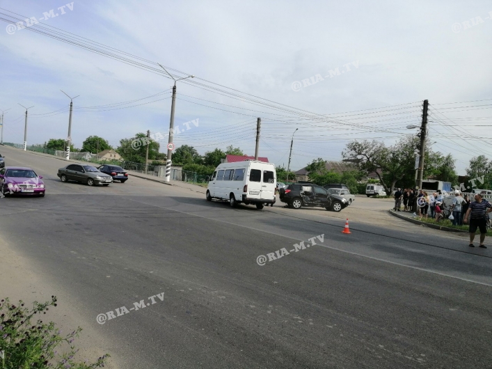 В Запорожской области произошло масштабное ДТП при участии легковушки и внедорожника: есть пострадавшие (ФОТО)