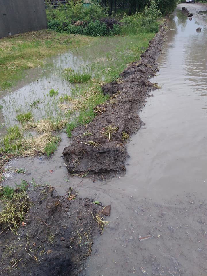 Мощный ливень затопил село под Запорожьем (ФОТО)