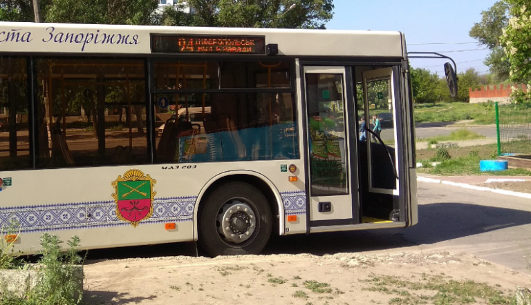В Запорожье водитель автобуса умер от теплового удара