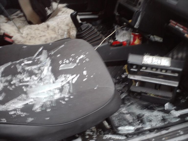 На Хортице вновь «вскрывают» машины