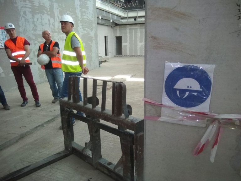 Ремонт посадочной полосы и финальная стадия строительства запорожского терминала: подрядчики отчитались о работах (ФОТО)