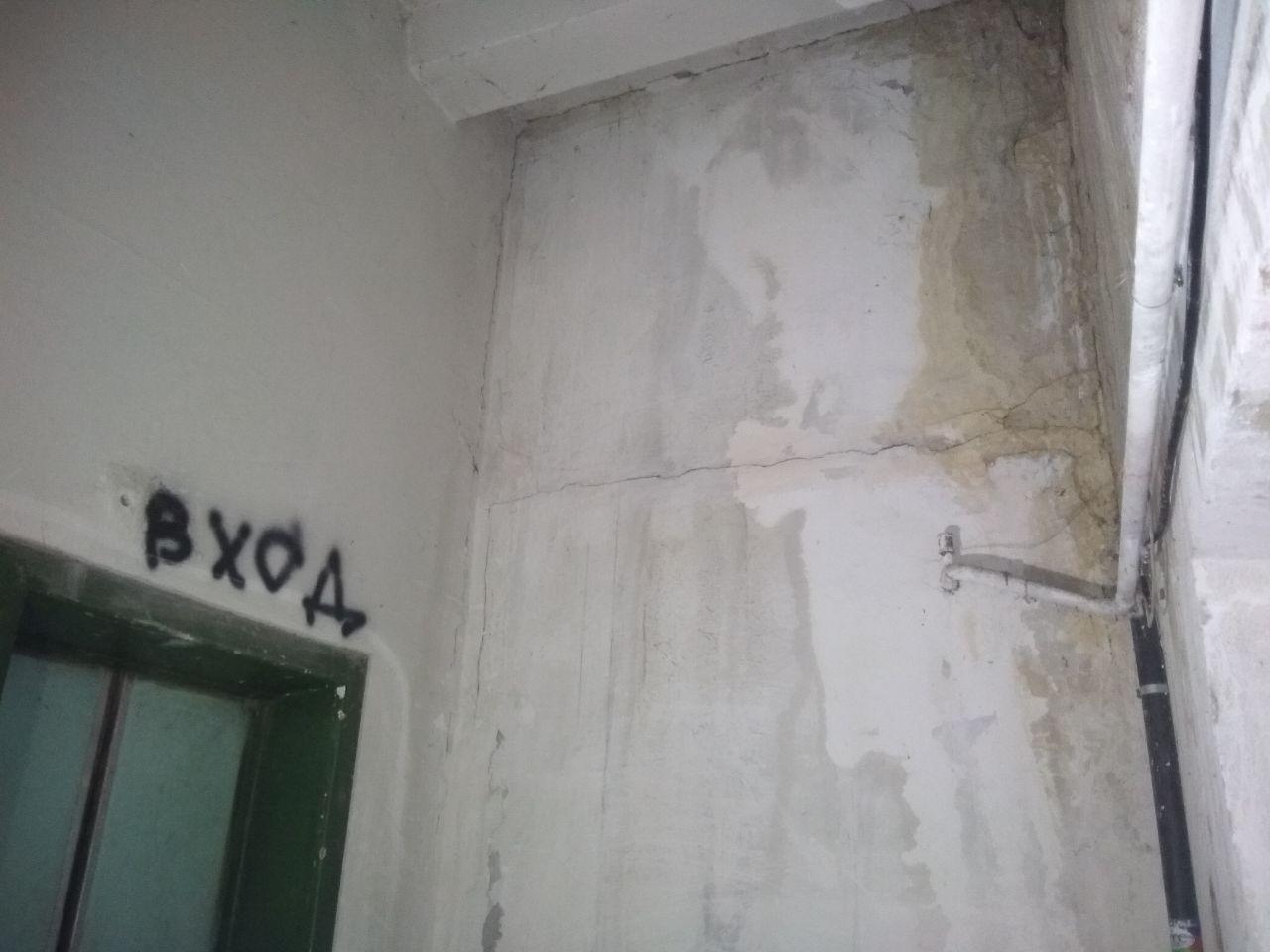 Запорожская многоэтажка шокировала нечеловеческими условиями жизни (ФОТО)