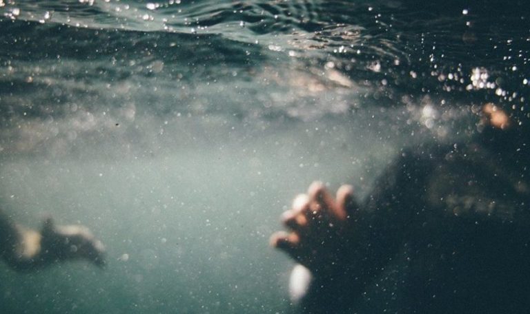 Воды Днепра унесли жизнь запорожца