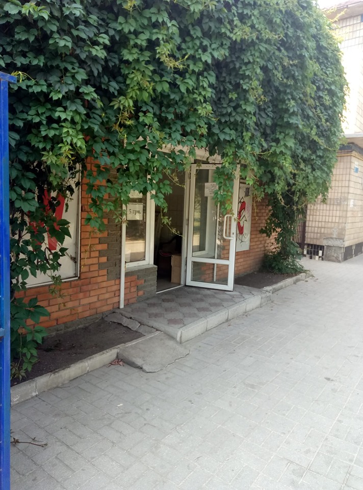 В Запорожской области предлагают посетить туалет "в долг" (ФОТО)