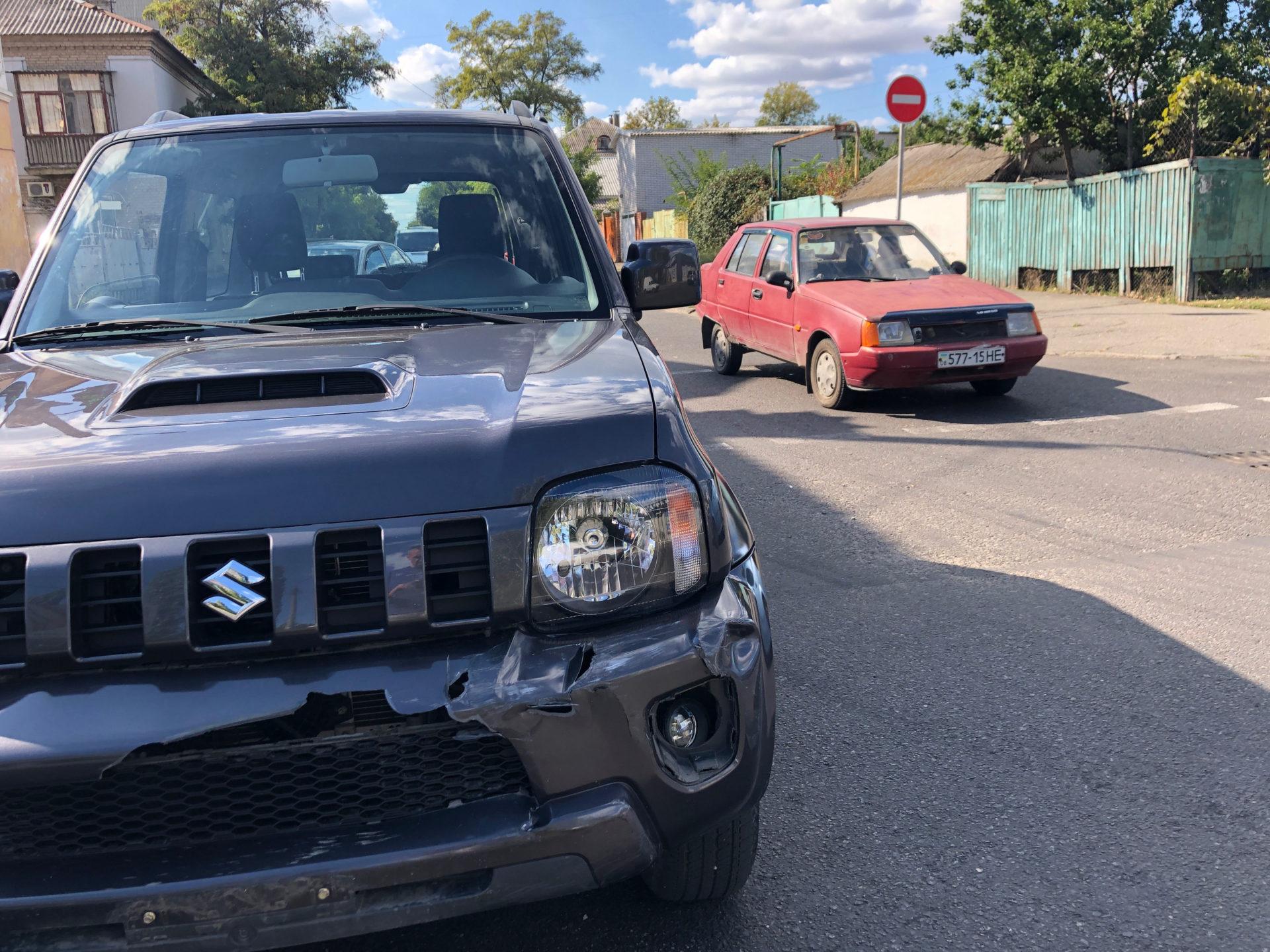 В Запорожской области одновременно столкнулись три авто (ФОТО)
