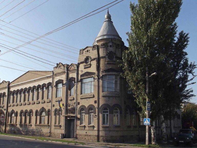 Из-за нарушений ряда правил, в Запорожье закроют роддом