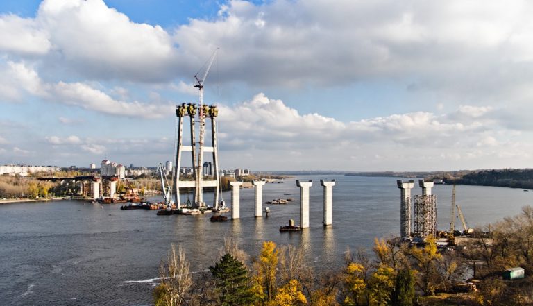 «Запорожские мосты приоритетнее нового терминала», — Алексей Гончарук рассказал о ближайших прогнозах строительства