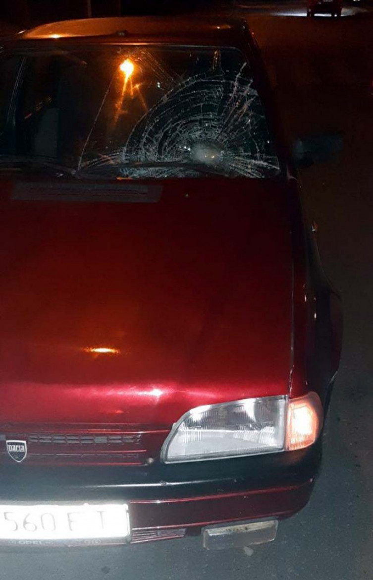 В центре Запорожья под авто попал подросток (ФОТО)