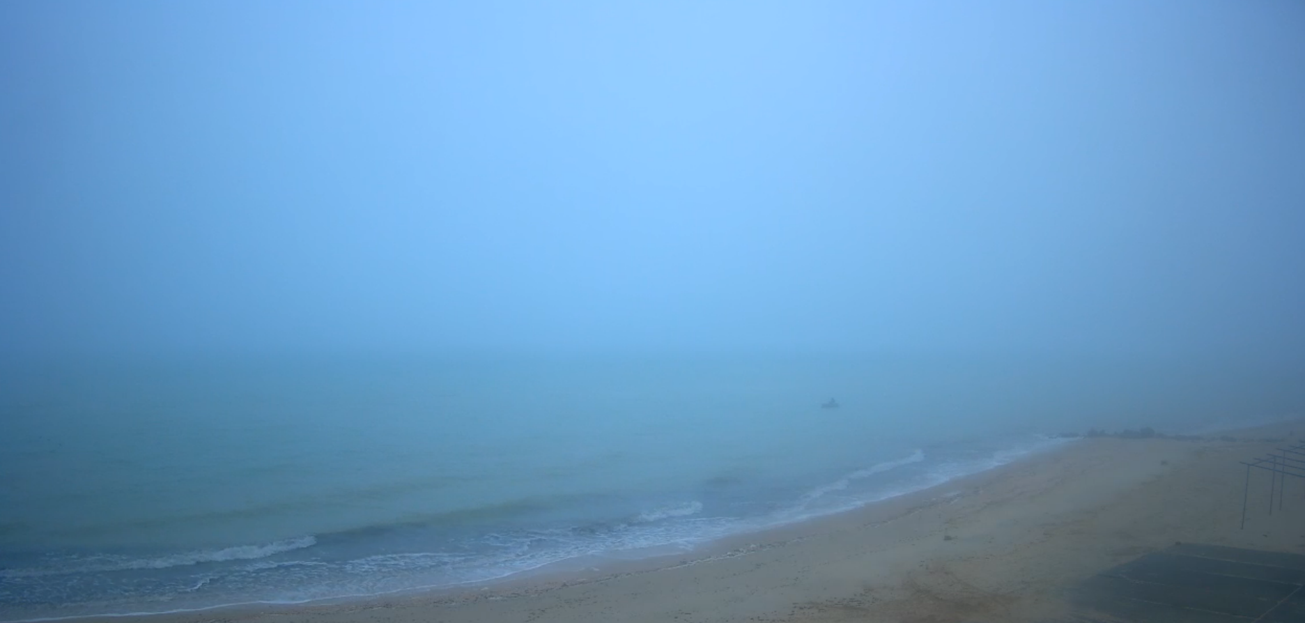 Азовское море накрыло густым туманом (ФОТО)