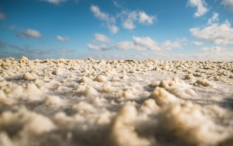 Космический ландшафт: как замёрзло побережье Азовского моря (ФОТО)