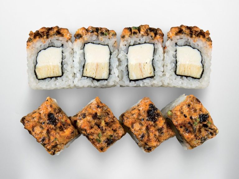 Любителям японской кухни: как в запорожских ресторанах экономят на рыбе в суши (ФОТО)