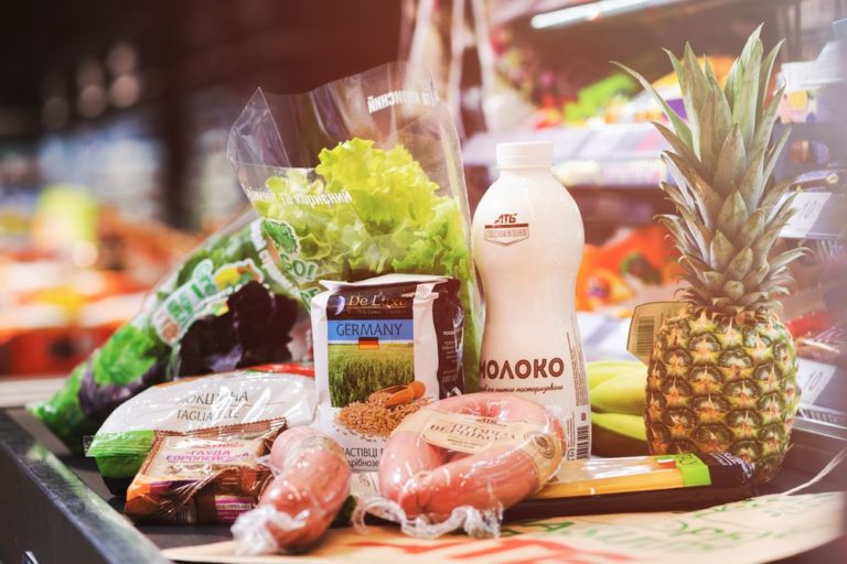 Де у Запоріжжі можна придбати якісні та недорогі продукти до новорічного столу