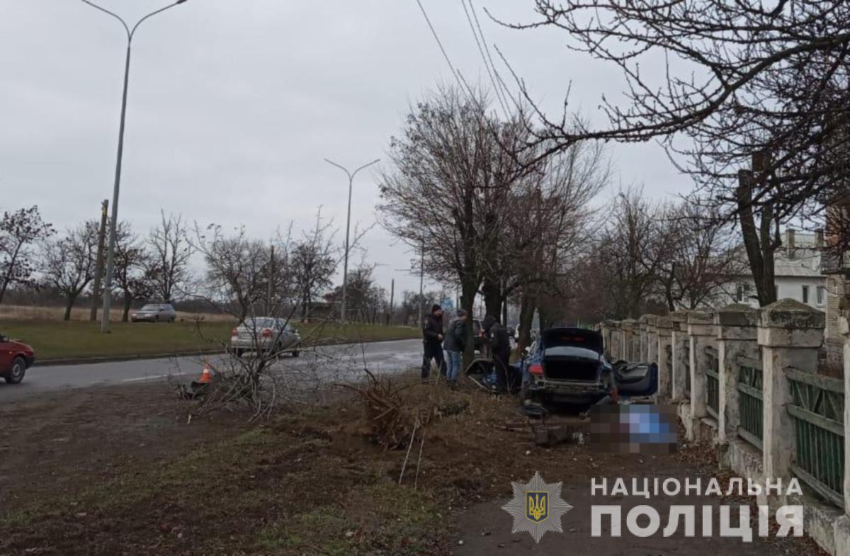 Водитель погиб на месте: в Запорожской области произошло серьезное ДТП (ФОТО)