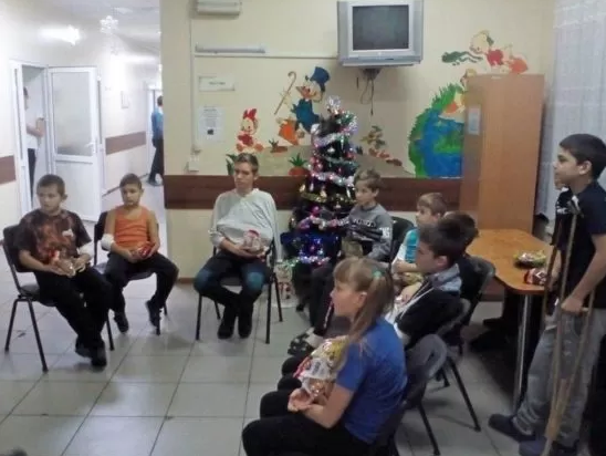 Компания “Хлібодар” передала детским больницам Запорожья новогодние подарки (ФОТО)