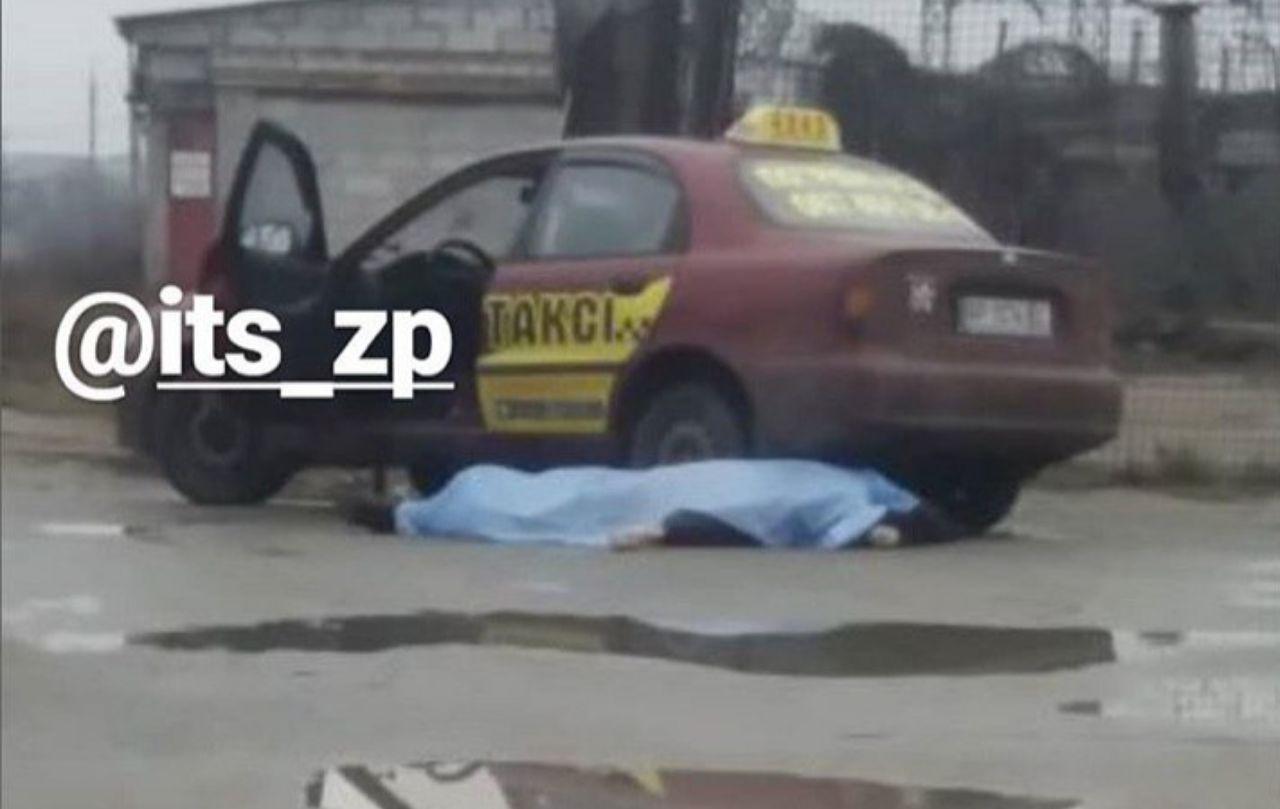 В Запорожье за рулём такси скончался водитель (ФОТО)