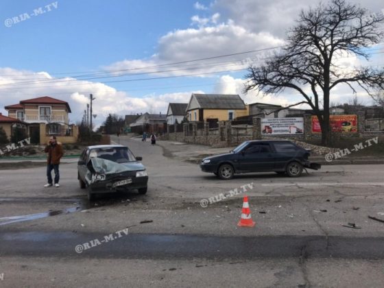 В Запорожской области из-за серьезного ДТП автомобили "раскидало" по дороге (ФОТО)