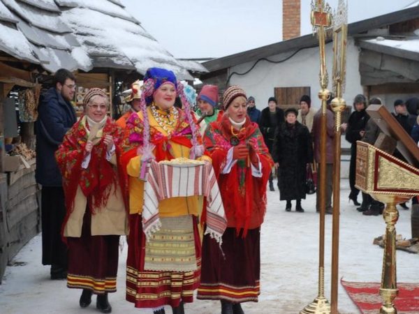 Мастер-классы и казацкие забавы: Конный театр приглашает запорожцев грандиозно отпраздновать Масленицу