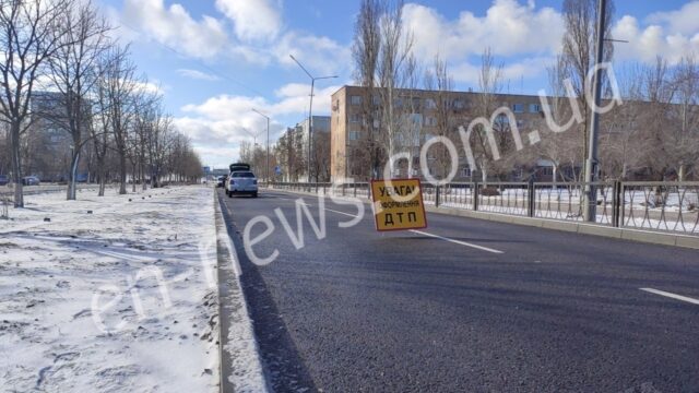 В Запорожской области водитель на большой скорости сбил женщину с коляской (ФОТО)