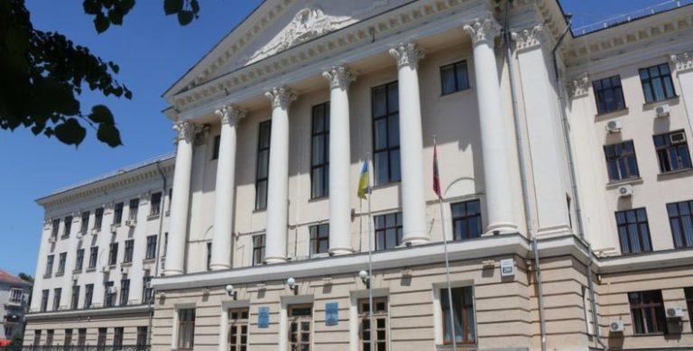 Запорожские предприниматели вновь вышли на митинг под мэрию (ВИДЕО)