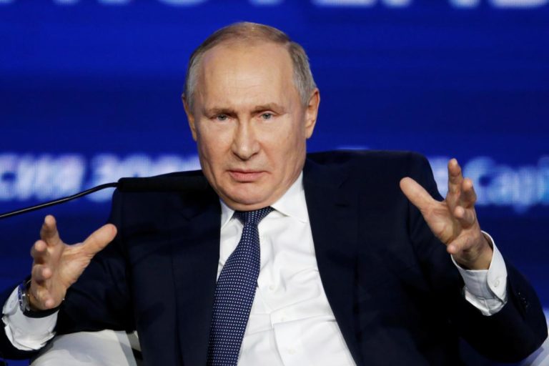В Запорожской области на 8-е марта одно из кафе транслировало поздравление Путина