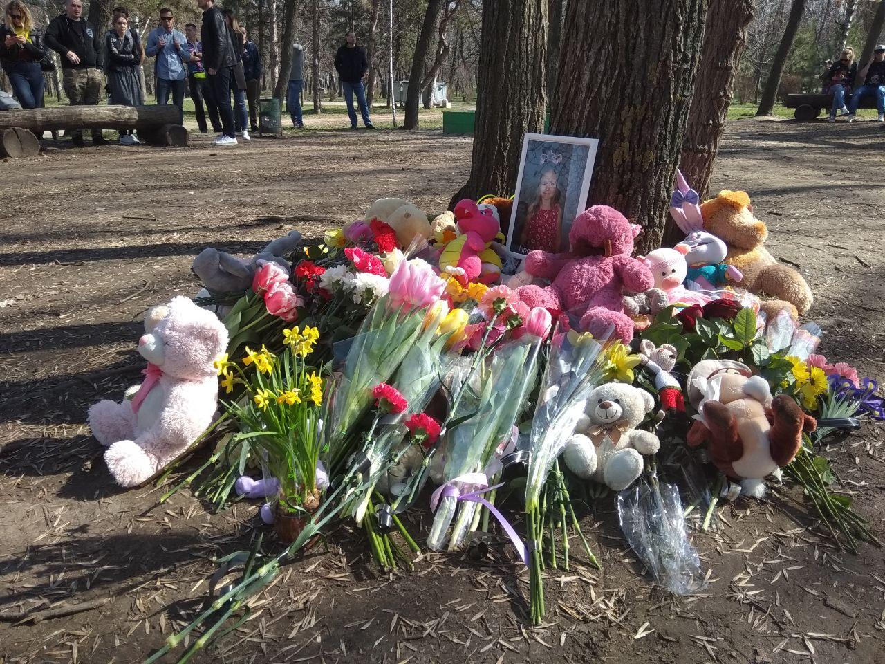 "Директор парка врёт": свидетели трагедии в Запорожье собрались на акцию и рассказали подробности (ФОТО, ВИДЕО)