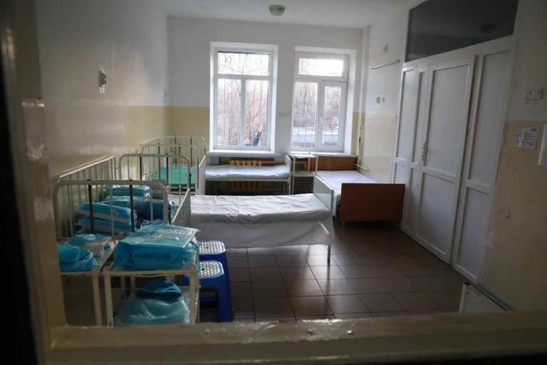 Капитуляция перед коронавирусом: на пороге эпидемии в Запорожье уничтожили медицину