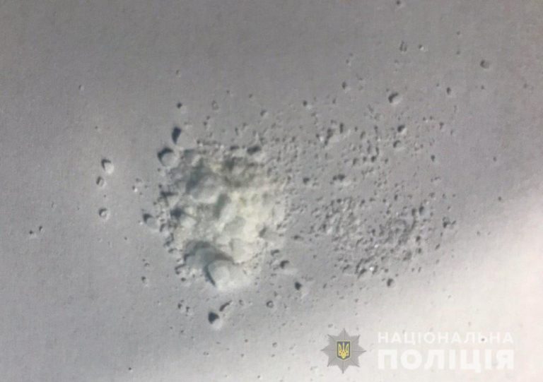 Житель Запорожья переоборудовал свою квартиру в наркопритон (ФОТО)