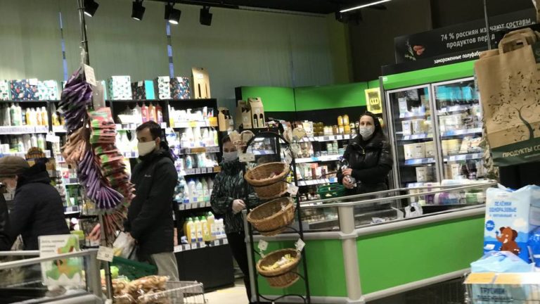Скидки наоборот: в Запорожской области супермаркеты перепутали ценники (ФОТО)