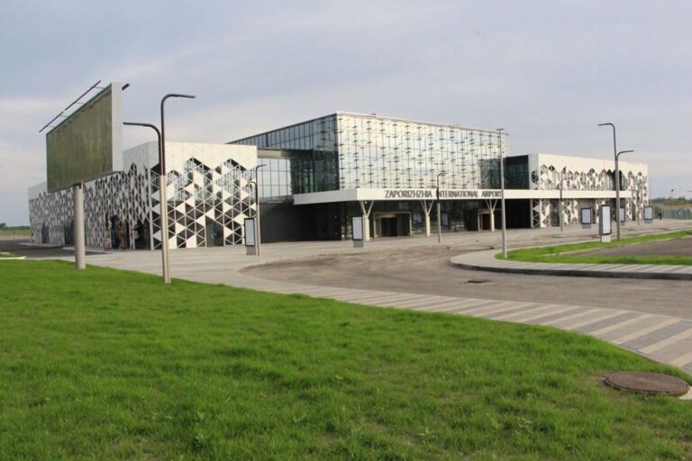 В запорожском аэропорту запускают новый прямой рейс в Европу