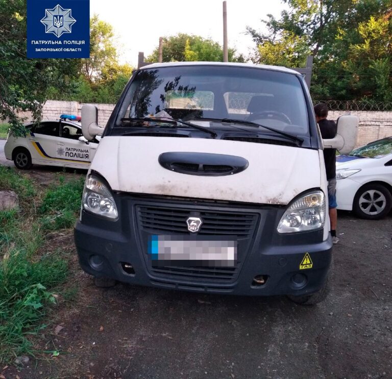 В Запорожье на Кичкасе патрульные устроили погоню за автомобилем (ФОТО)