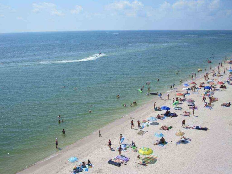 Куда поехать на море в Украине: особенности отдыха в Кирилловке