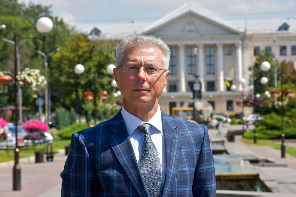 Виталий Сиволап: Наша задача - сохранить медицину для будущего Украины и Запорожья