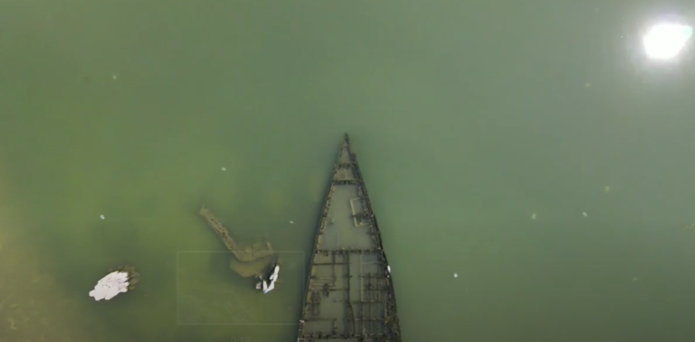 Удивительное зрелище: в Бердянске показали кладбище затонувших кораблей (ВИДЕО)