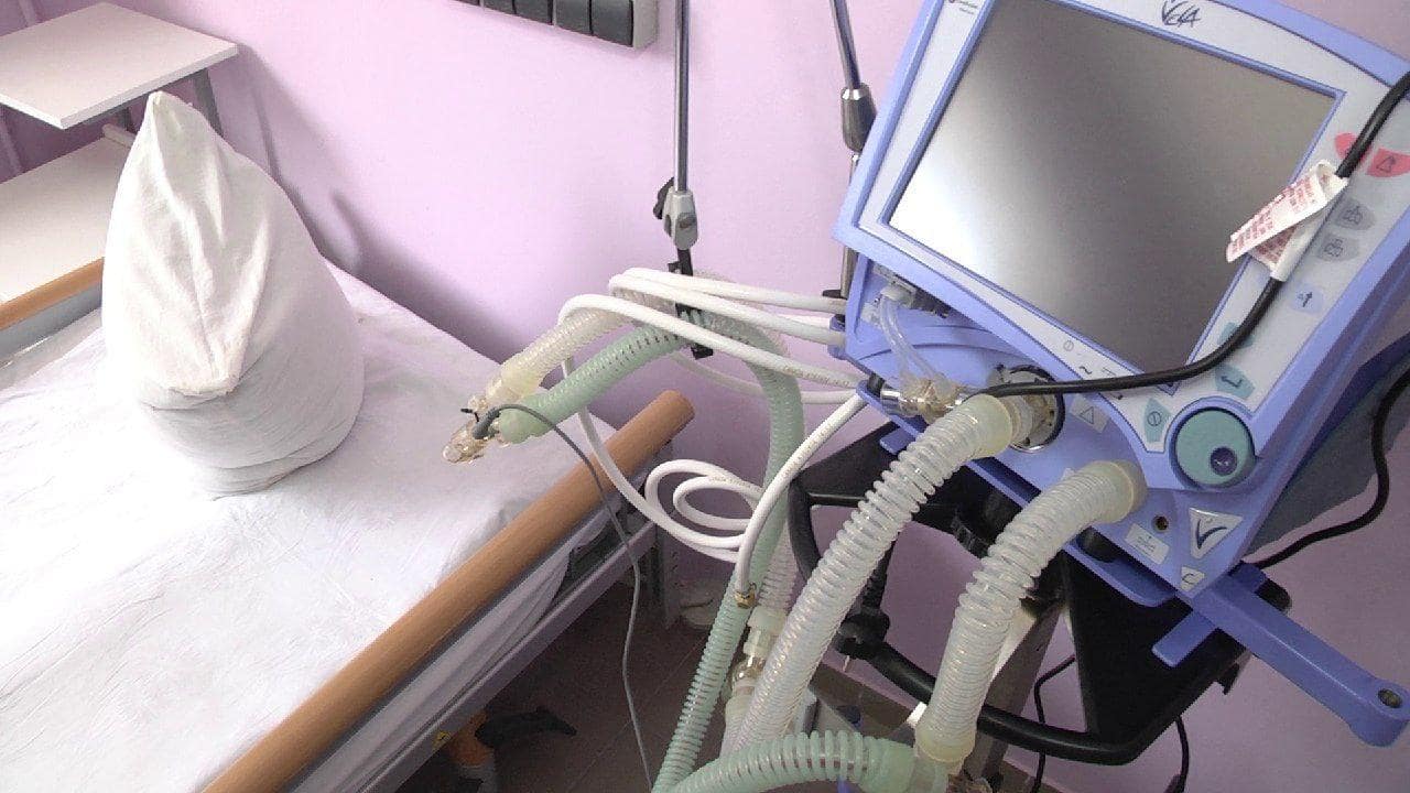 В Запорожской областной инфекционной больнице за выходные умерли два человека с диагнозом COVID