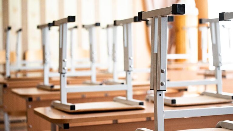 В Запорожской области для школьников дважды сделают зимние каникулы