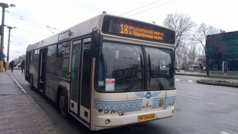 Стало известно, как повлияет ужесточение карантина на общественный транспорт в Запорожье