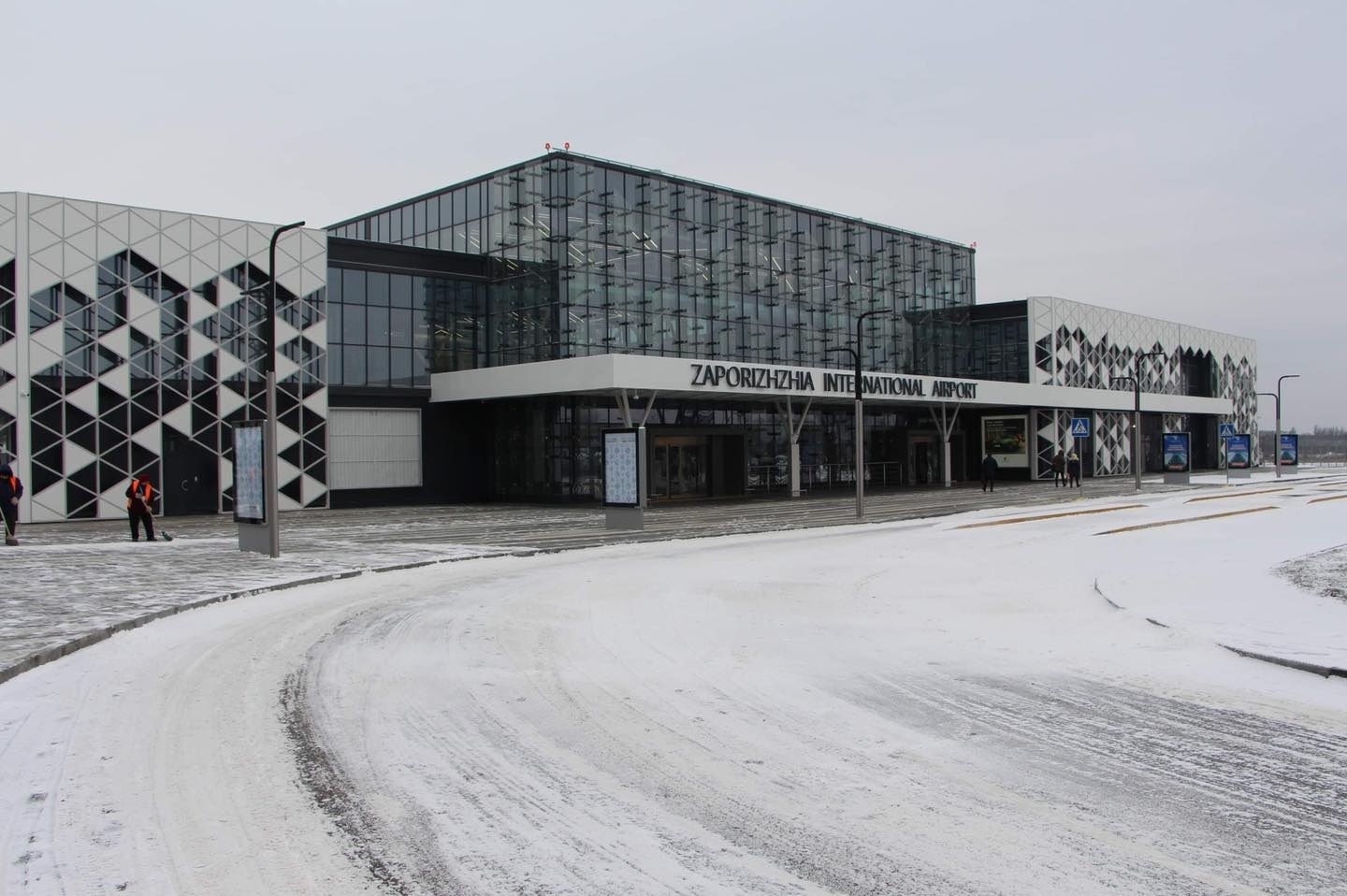 Авиабум: из аэропорта «Запорожье» планируют открыть почти 2 десятка рейсов (ФОТО)
