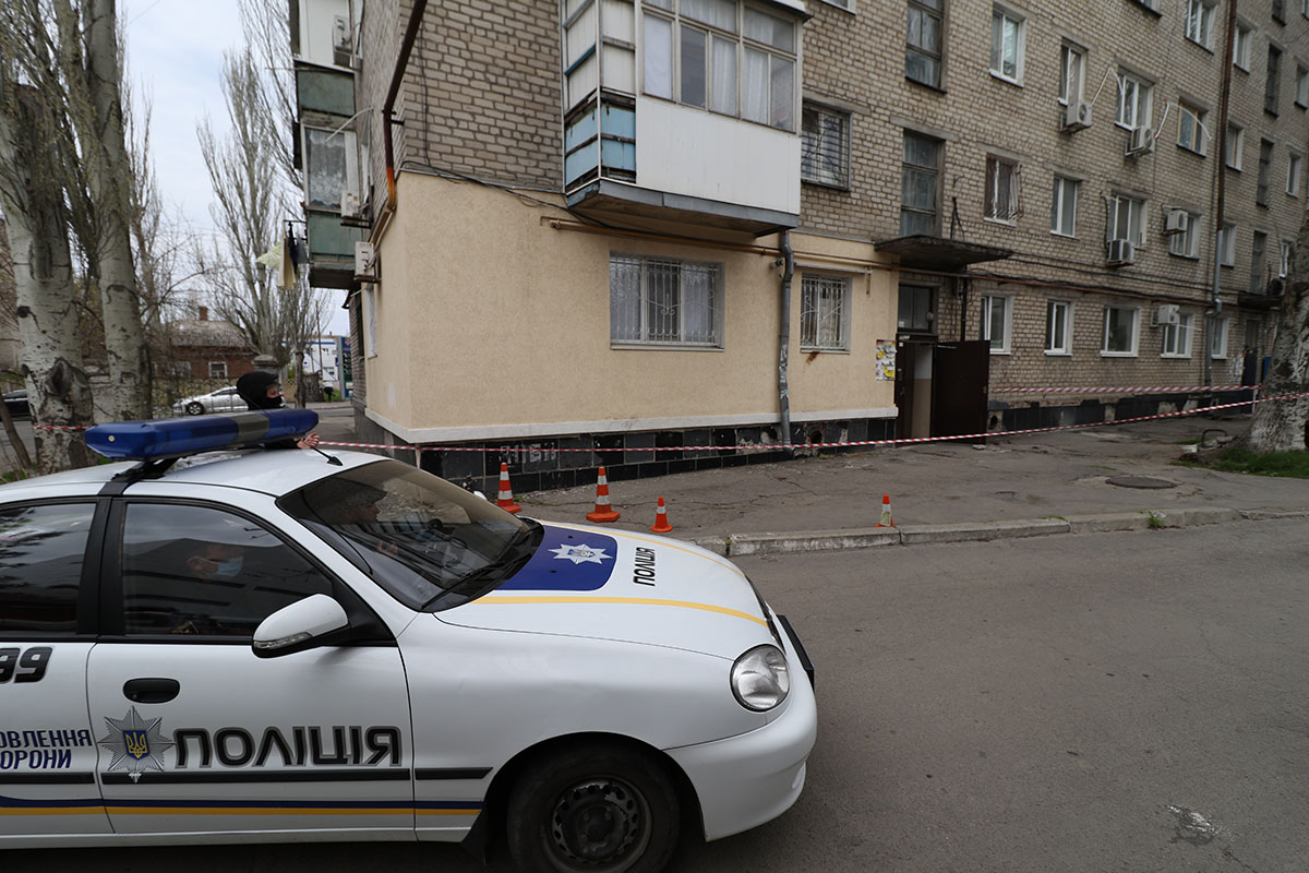 В Запорожской области в окно дома бросили гранату (ФОТО)