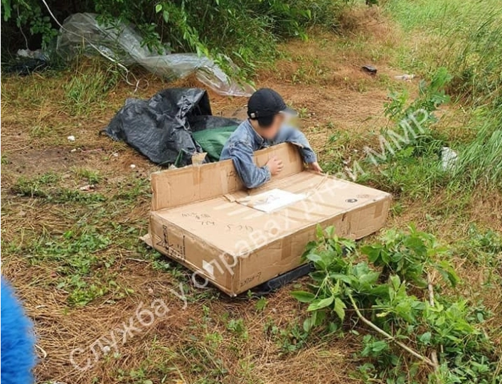 В Мелитополе в логове бомжей обнаружили ребенка (ФОТО)
