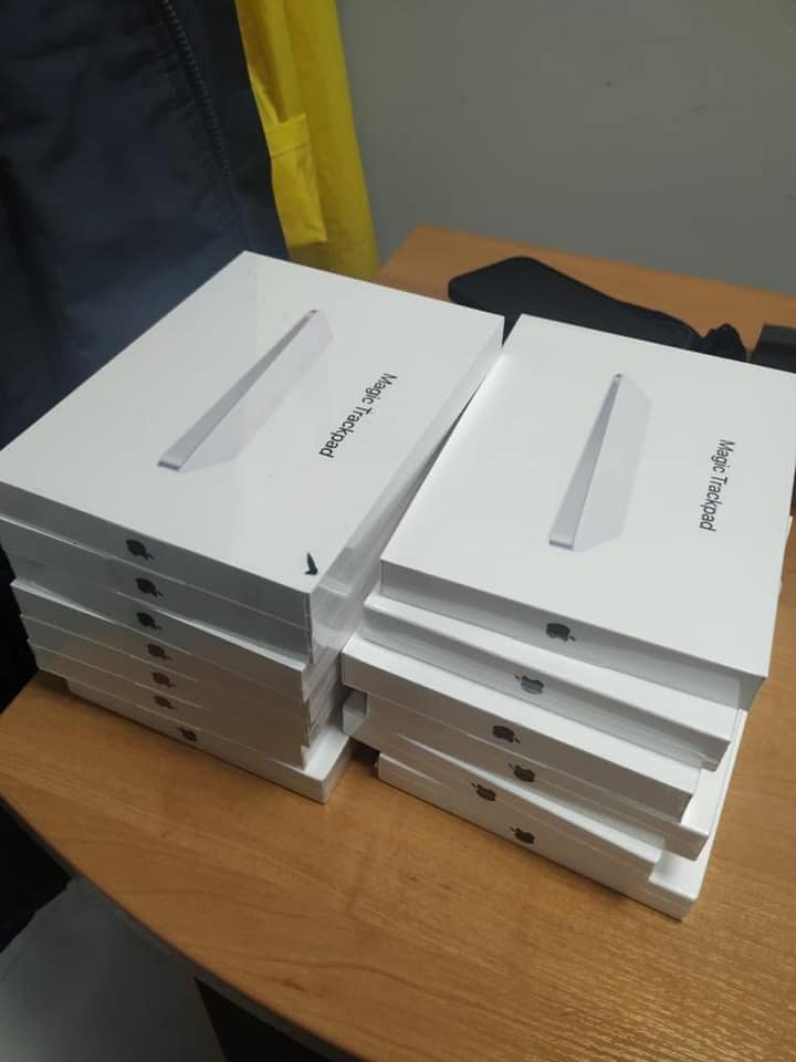 В запорожском аэропорту изъяли техники Apple на 24 тысячи долларов (ФОТО)