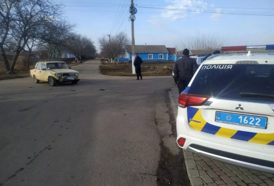 В Запорожской области легковушка протаранила полицейское авто (ФОТО)
