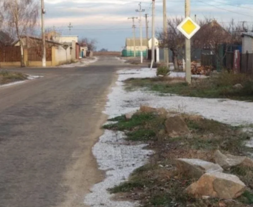 В Мелитополе и Кирилловке выпал первый снег (ФОТО)