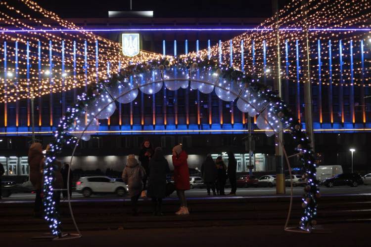 В Запорожье открыли рекордное количество новогодних локаций (ФОТО)