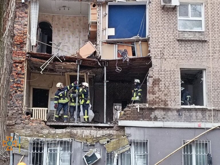 Взрыв в многоэтажке в центре Запорожья: что известно на данный момент (ВИДЕО, ФОТО)