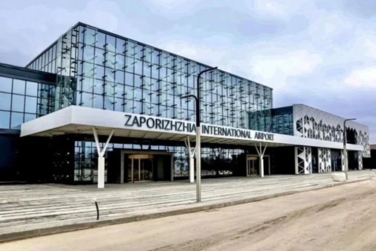 Из Запорожья приостановила все полеты известная украинская авиакомпания